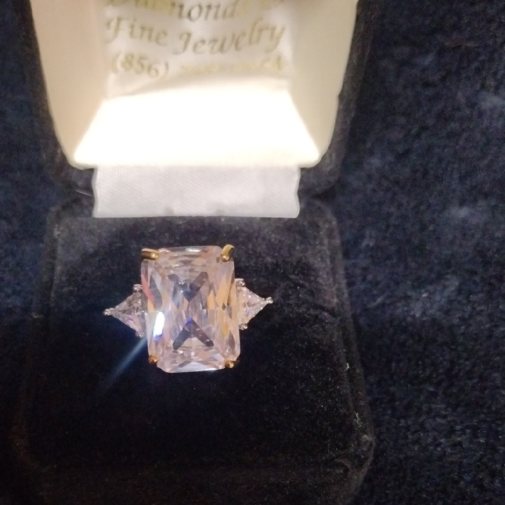 Elegant Silver Women's Ring